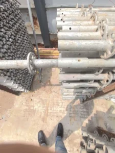 Ringlock scaffolding Standard connection detail showing the vertical joining point